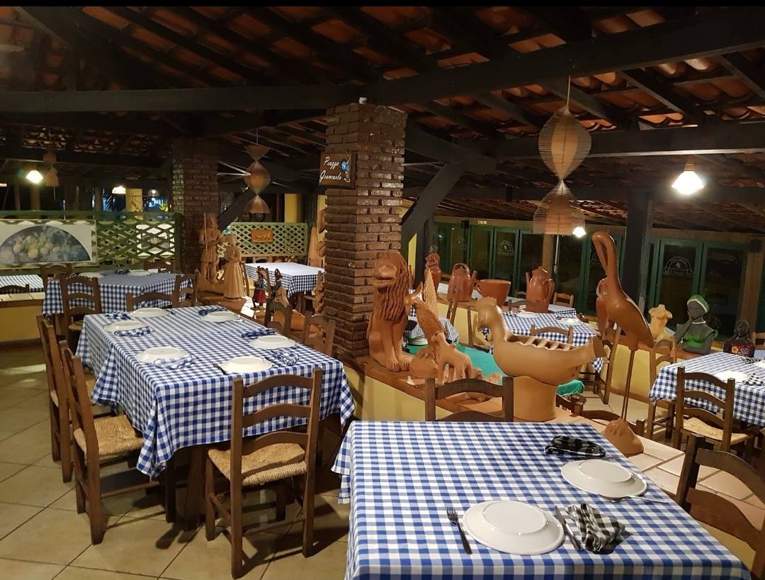 Salão principal aconchegante